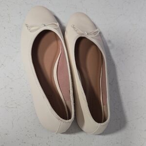 Old Navy Cream Ballet Flats